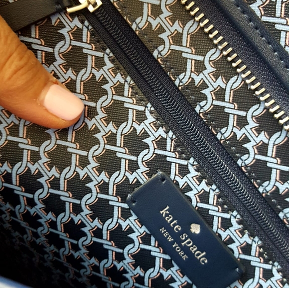 ♠️ Kate Spade NY Tote - Picture 4 of 9